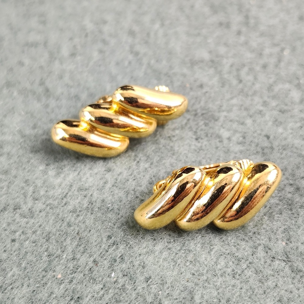 VINTAGE SHINY GOLD TONE MID CENTURY MCM CLIP STRIPE EARRINGS RETRO